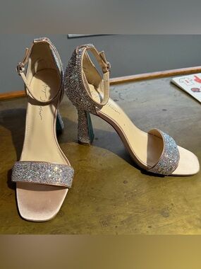 Betsey Johnson Women's Dani Size 8.5 EUC